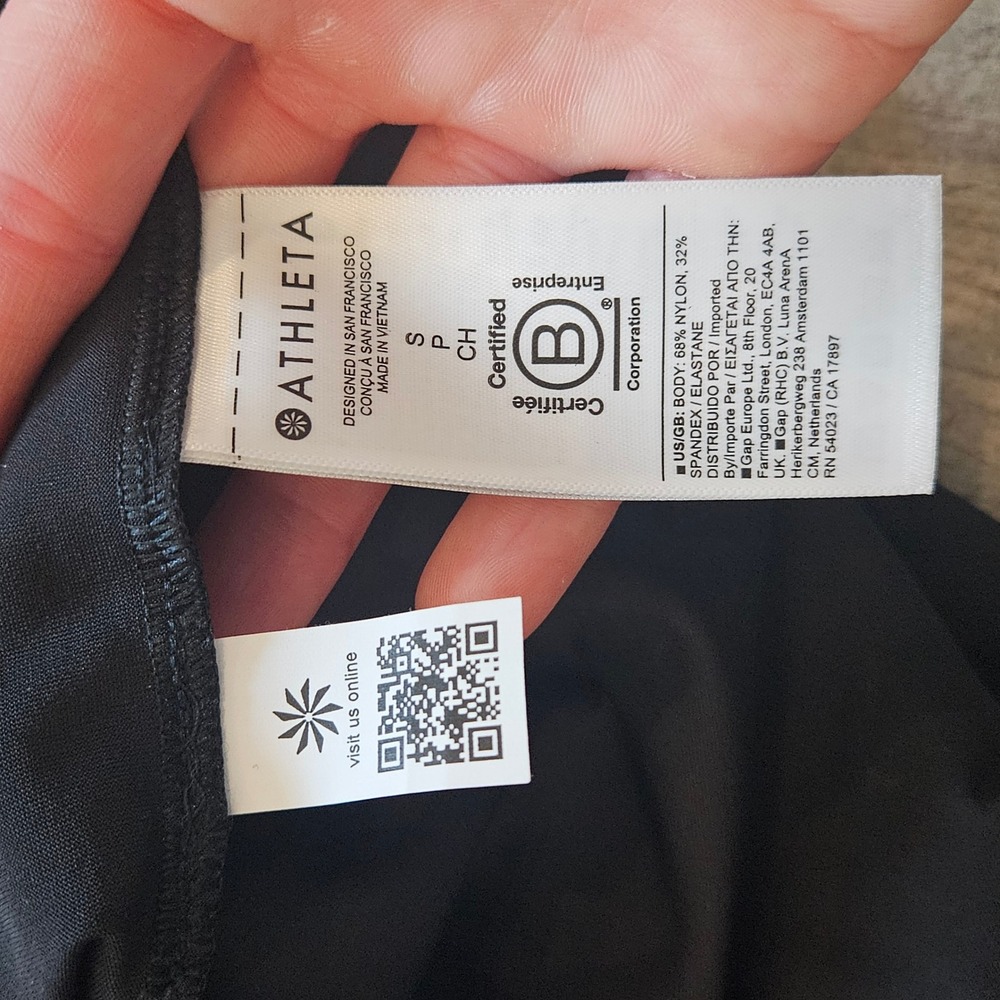 Athleta Cosmic Layer Dress Size S Black Long Sleeve Midi Pockets Stretch Minimal - Picture 11 of 12